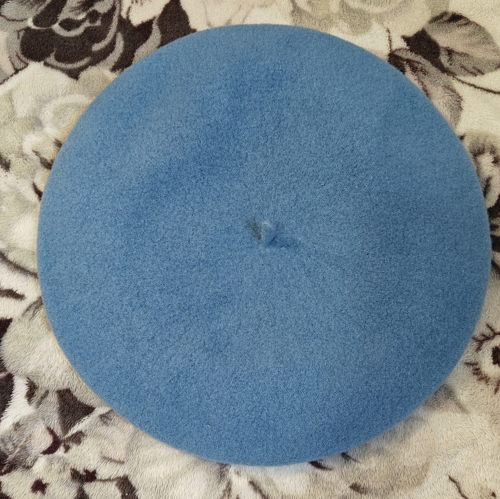 ❌SOLD❌ NEW Blue Beret Hat